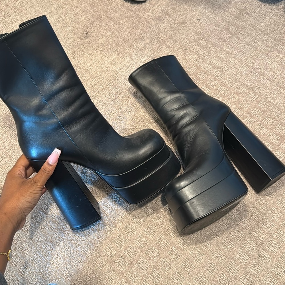 Versace Intrico Bratz boots